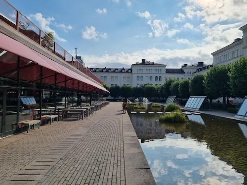 Bild från innergården hos Comptronic